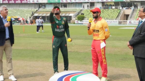孟加拉国在第五场津巴布韦T20I比赛中击球